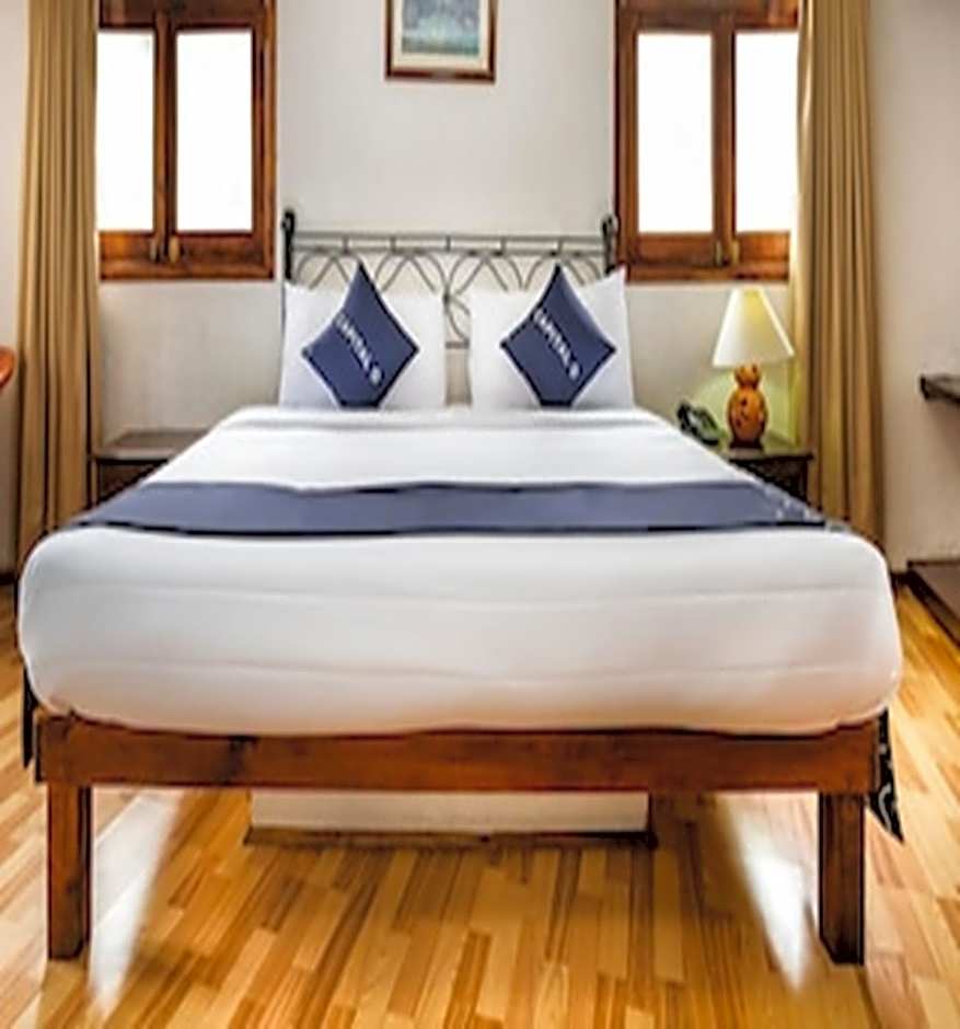 Capital O Hotel Central