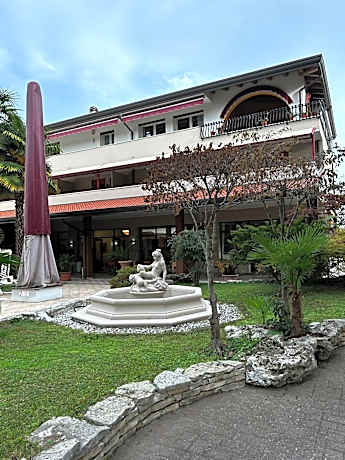 Hotel Rey's