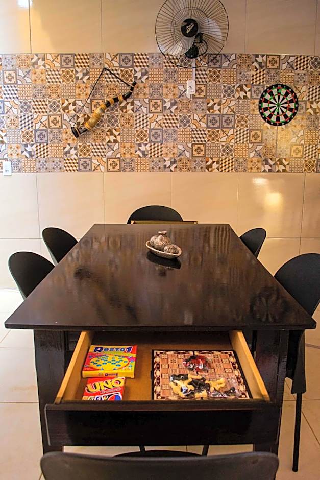 Casa com 2 Quartos e Varanda Gourmet