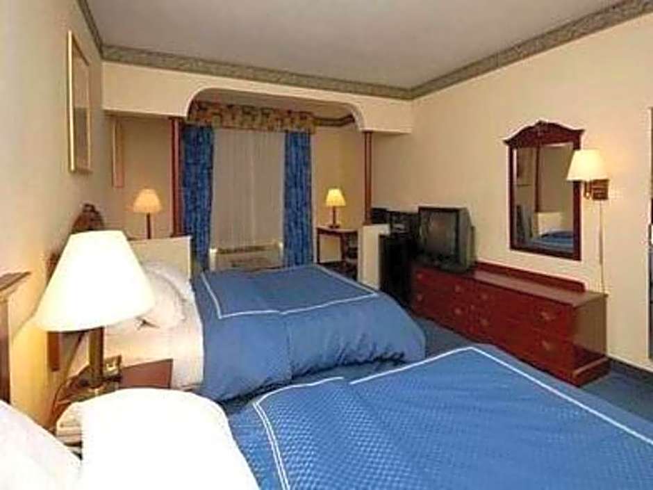 Comfort Suites Plainview