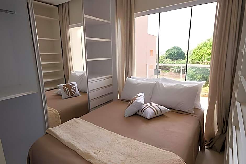 Sobrado com 1 suite 2 quarto ar 1km Shopping JL