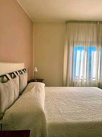 Superior One-Bedroom Apartment with Balcony