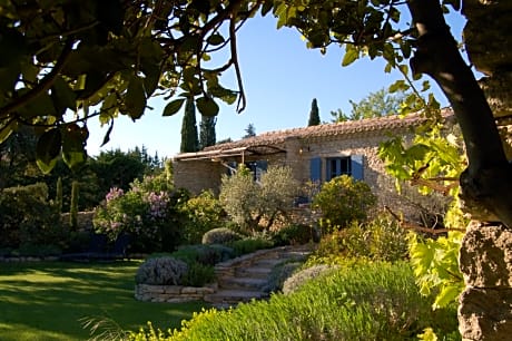 Suite with Garden View