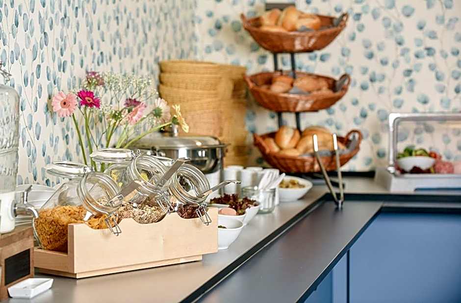 PRIMA Inn HOTEL & HOF NEURUPPIN - digitales & rezeptionsloses Motel