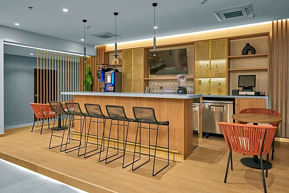 City Express Plus by Marriott Mazatlan