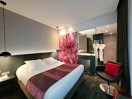 Initial Room