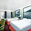 Upper Lake Inn & Suites