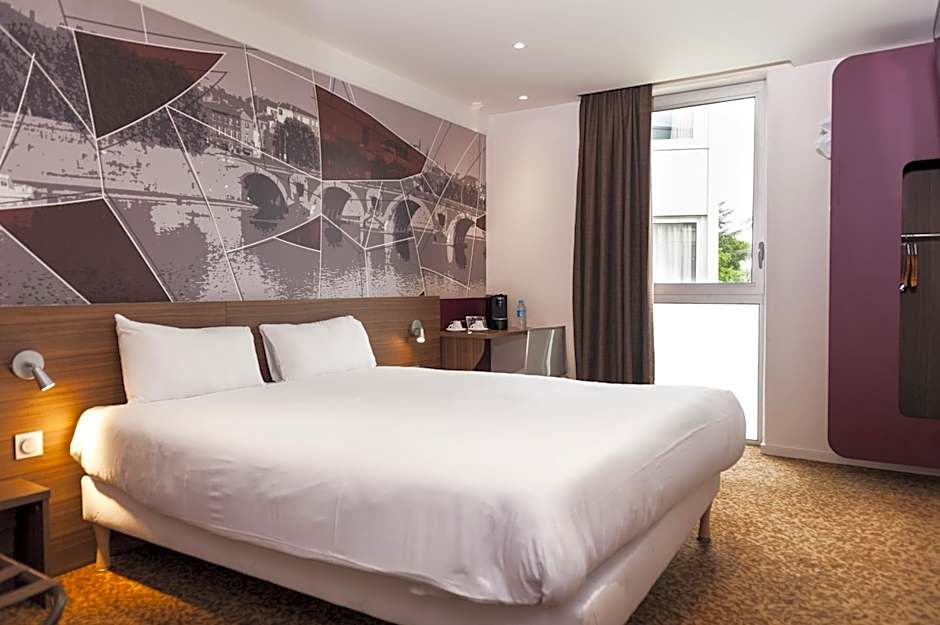 Brit Hotel Toulouse Colomiers  LEsplanade