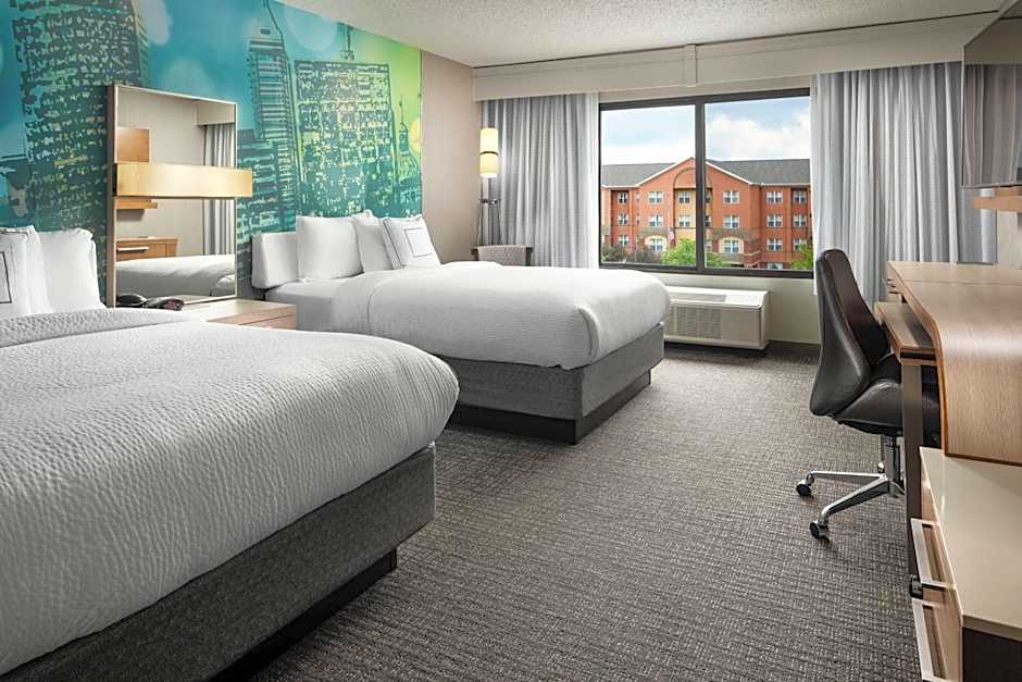 Courtyard by Marriott Indianapolis at the Capitol