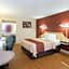 Red Roof Inn & Suites Wytheville