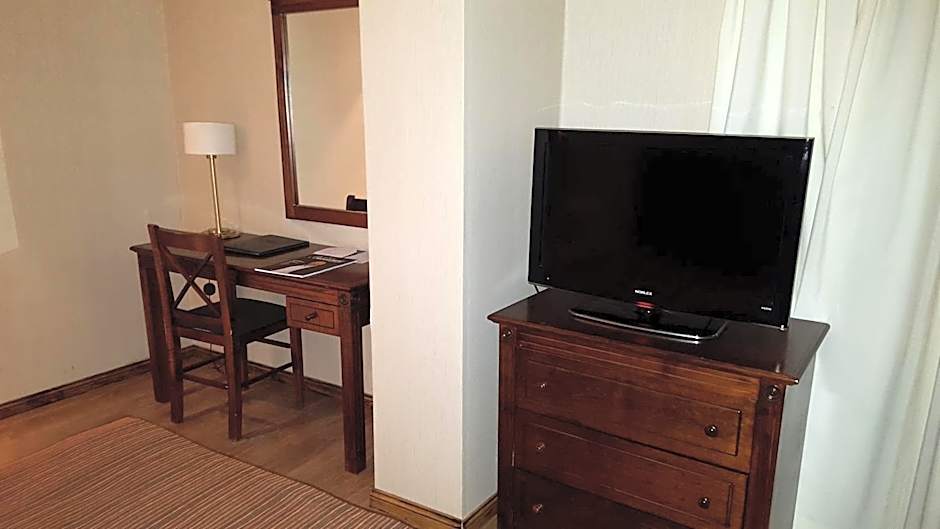 Howard Johnson by Wyndham San Pedro