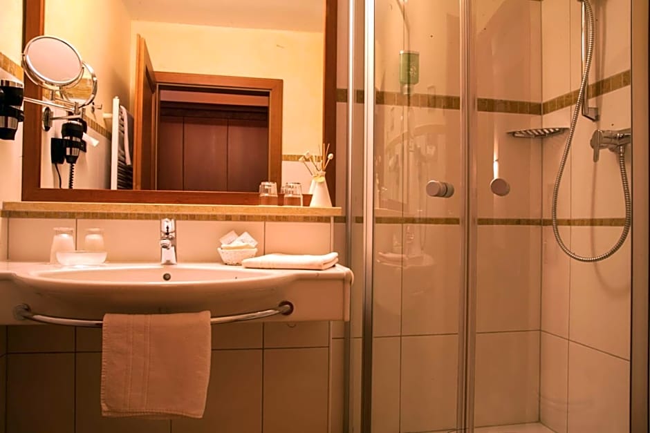 Garten - Hotel Sallerhof