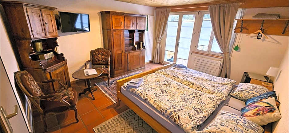 Miramont Horse Trekking Hostel