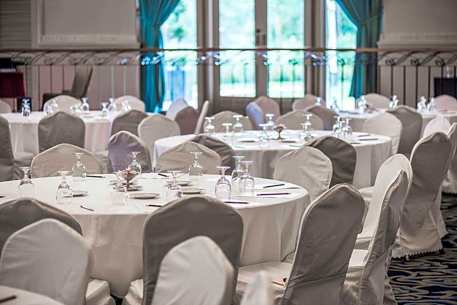Inya Lake Hotel Yangon
