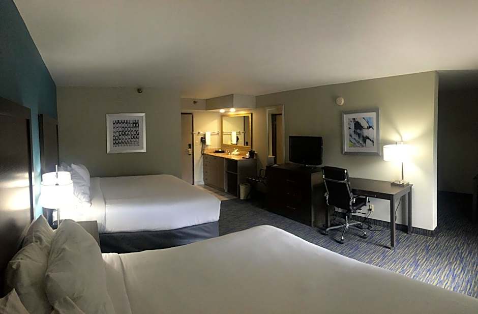 Holiday Inn Express & Suites Fayetteville University of Arkansas Area By IHG