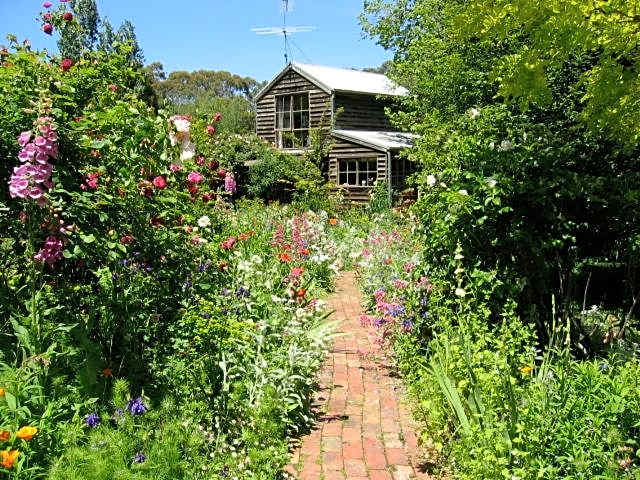 Braeside Mount Macedon Country Retreat Bed and Breakfast
