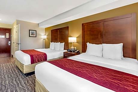 Queen Room with Two Queen Beds - Accessible/Non-Smoking