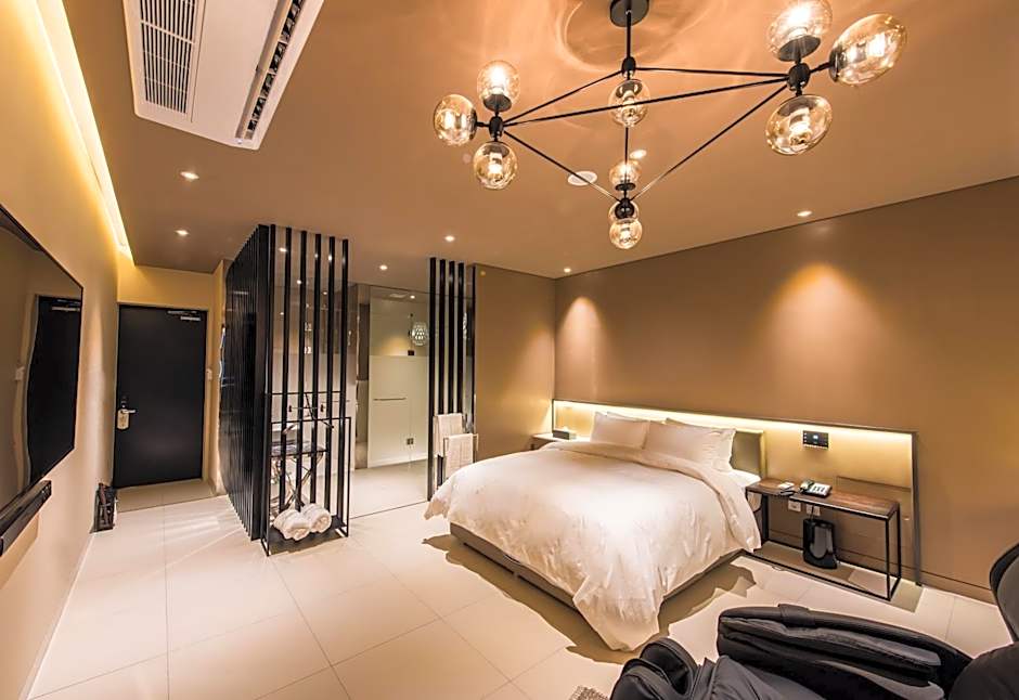 Le Stendal Hotel