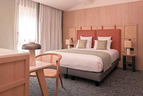 Suite with Spa Bath