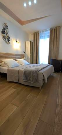 Double Room with Bathtub (without elevator)