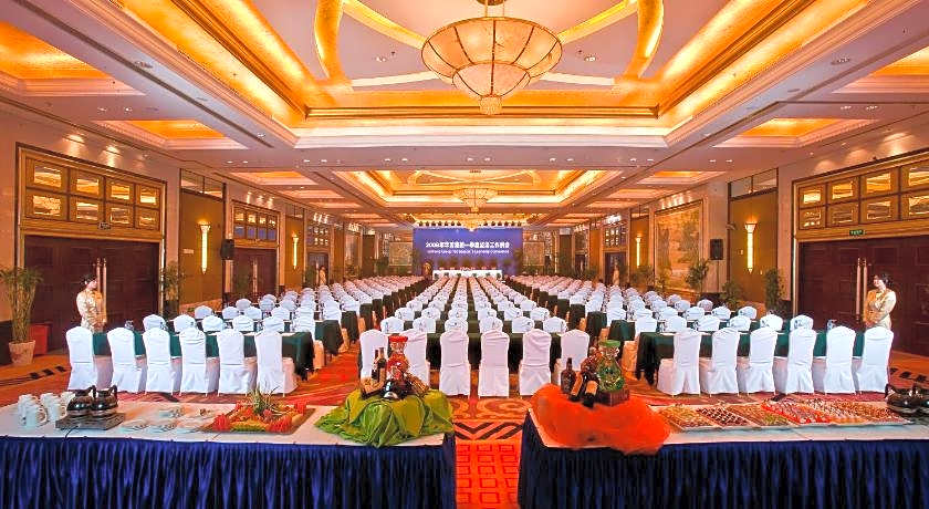 Zhangjiagang Huafang Jinling International Hotel