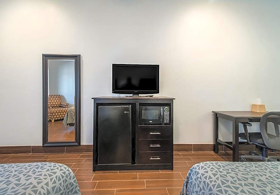 Econo Lodge Inn & Suites Fulton - Rockport
