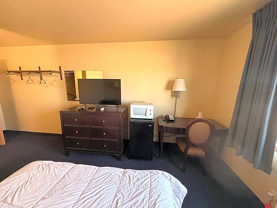East Grand Inn Grand Forks ND I 29