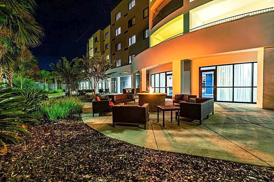 Courtyard by Marriott Biloxi North/D'Iberville
