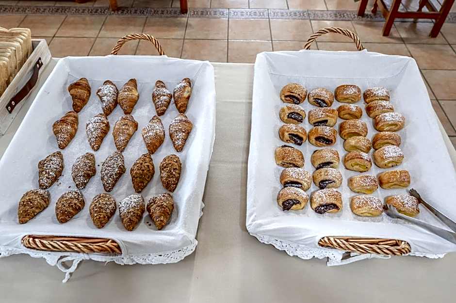 Bungalows Es Pins - Emar Hotels