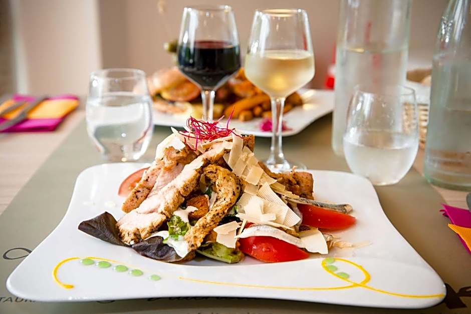 Brit Hotel Rennes St Grégoire  Le Villeneuve