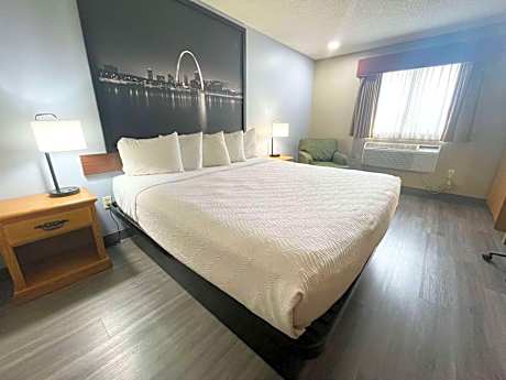 King Room - Non-Smoking