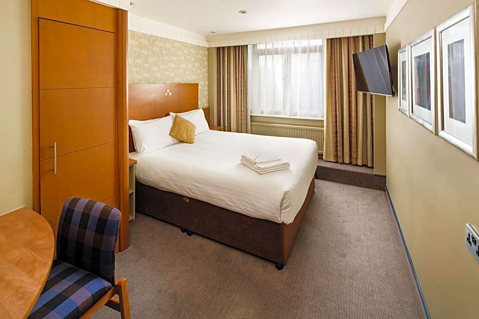 Mercure Maidstone Great Danes Hotel