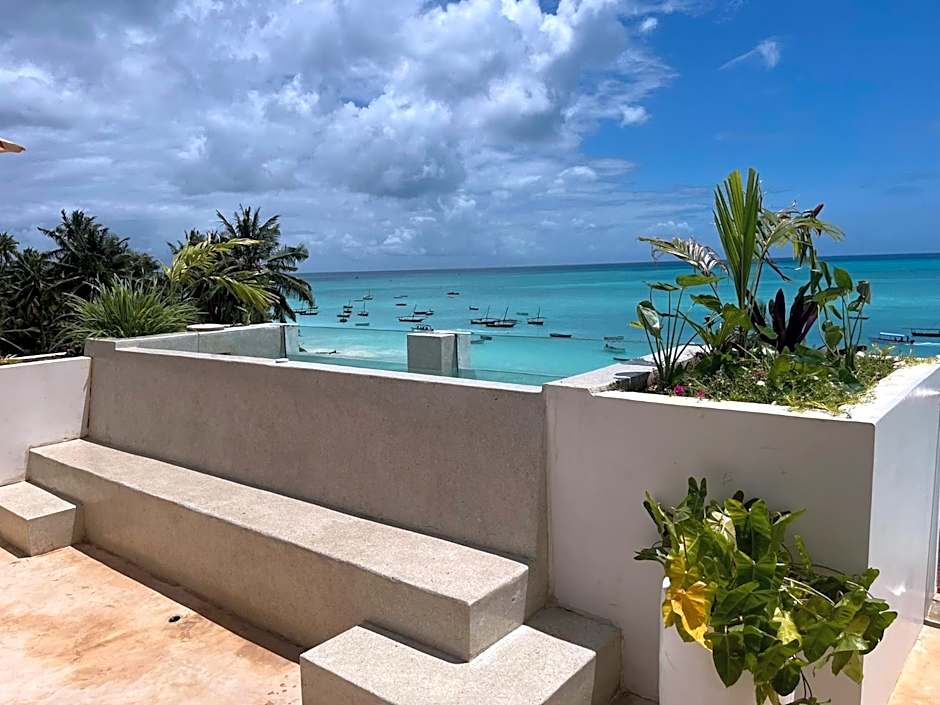 Aluna Beach Apartments