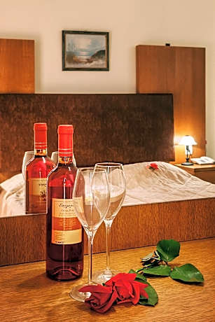 Twin Room with Sea View