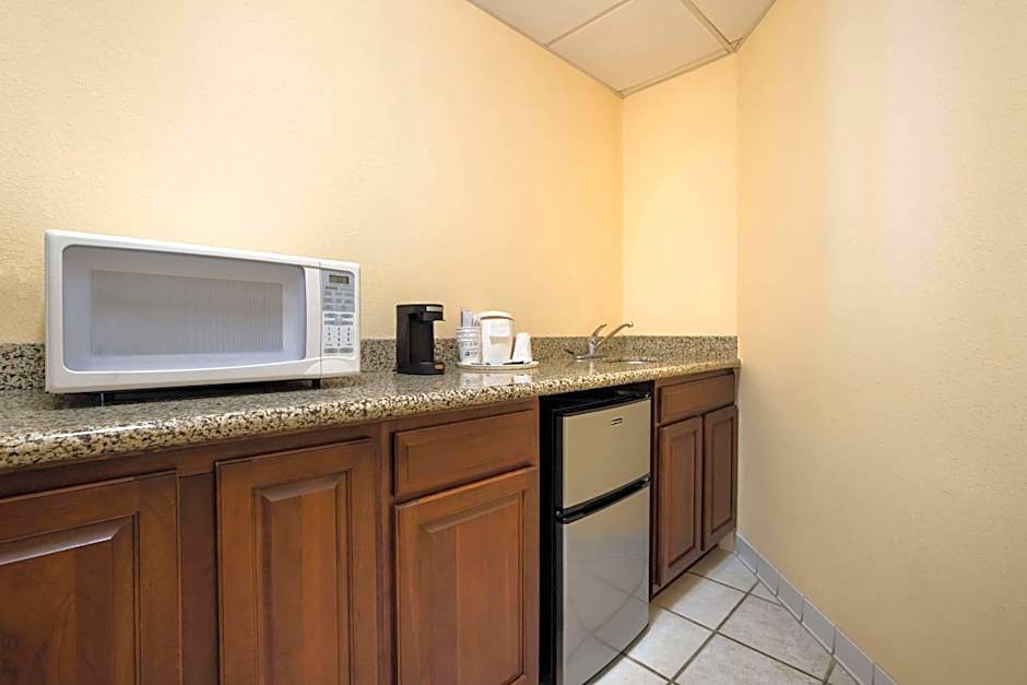 Best Western Grand Victorian Inn