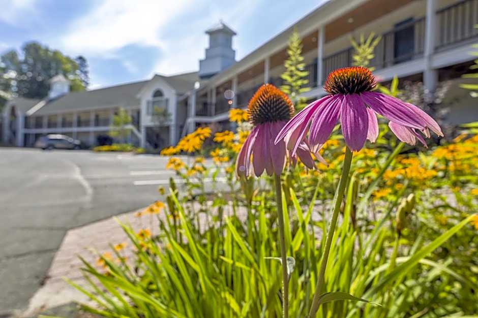 Fairbanks Inn
