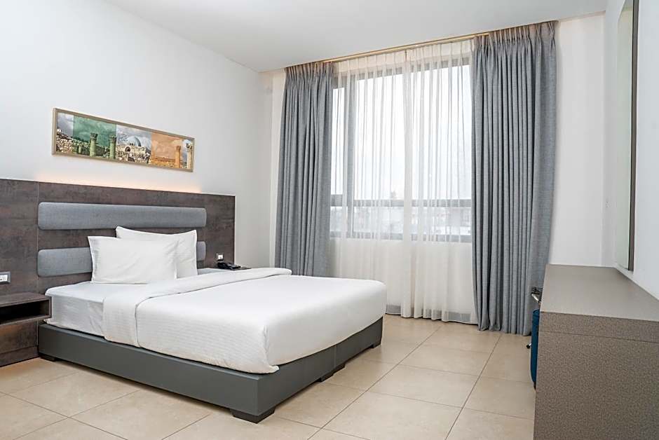 Liv Weibdeh Hotel Suites