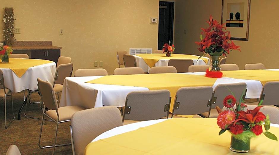 Country Inn & Suites by Radisson, Ithaca, NY