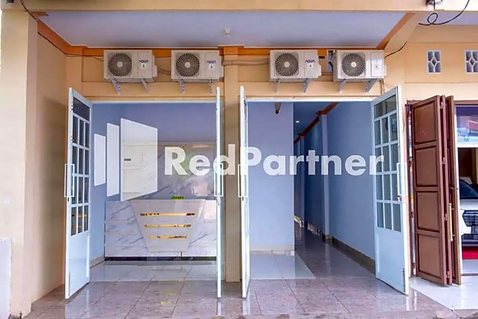 Hotel Rai's Palopo Exclusive Mitra RedDoorz