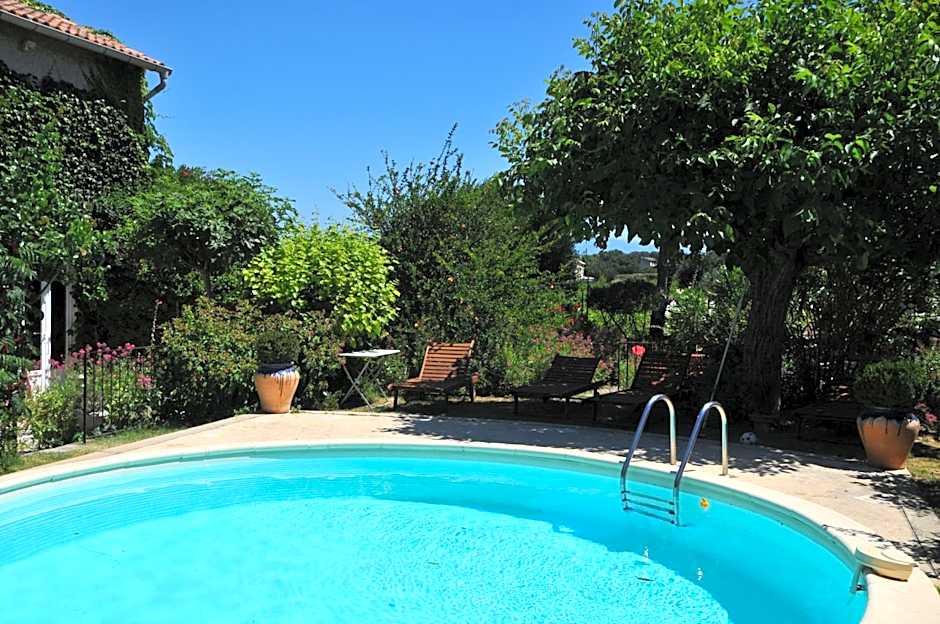 Chambres d'Hôtes et Gîtes Le Mas Mellou