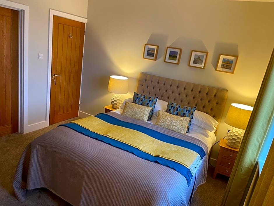 Horncliffe room only accommodation