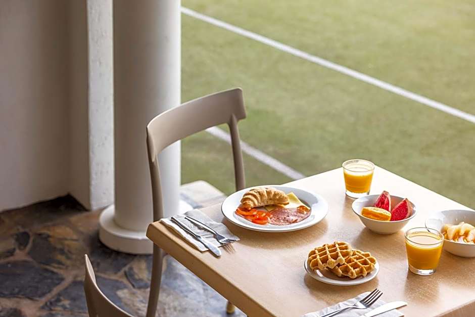 Mantra PortSea Port Douglas