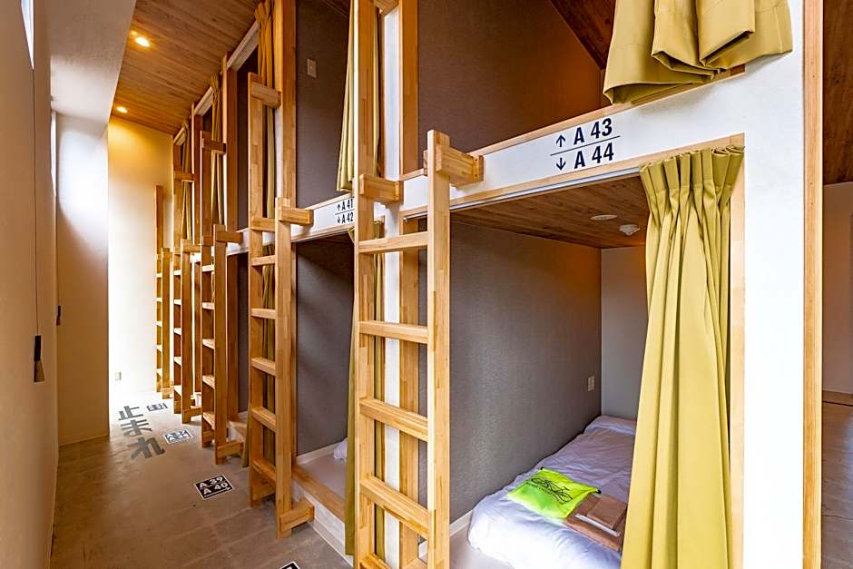 I-LINK HOSTEL & CAFE SHIMANAMI