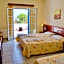 Venardos Hotel