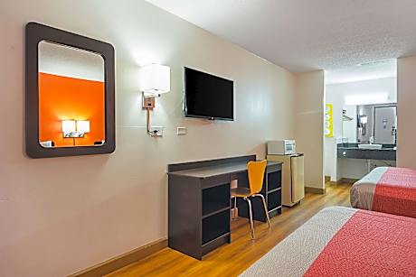 King Room with Two King Beds - Non-Smoking