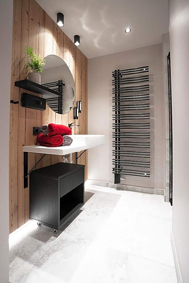 Hotel Astrid - Ski In - Ski Out