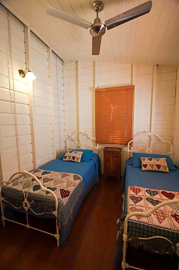 City Oasis Inn Townsville, SureStay Collection by BW