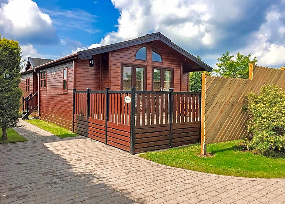 Hollybrook Lodges