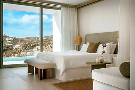 Superior Pool Suite Sea View