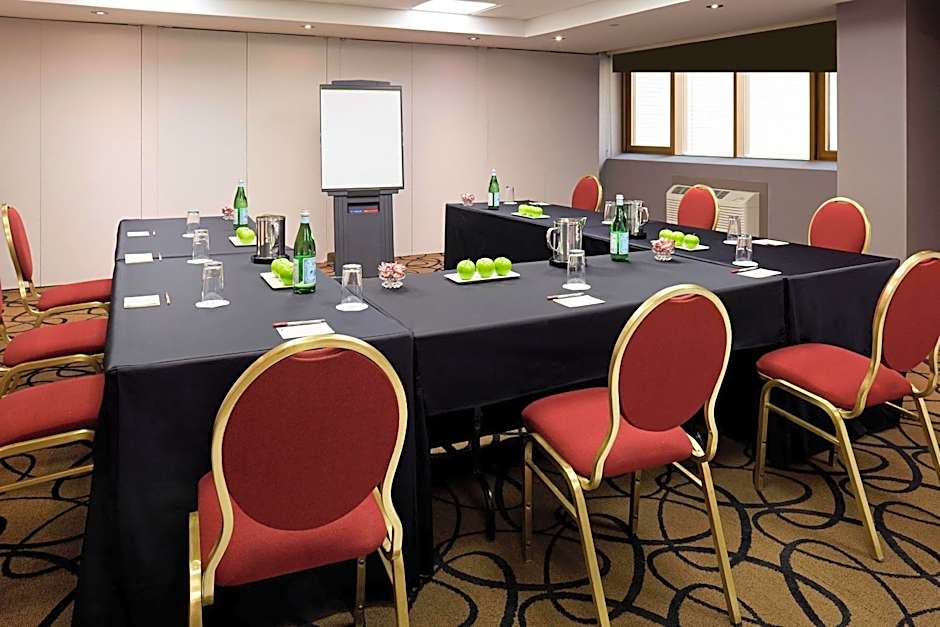 Residence Inn by Marriott Montreal Downtown